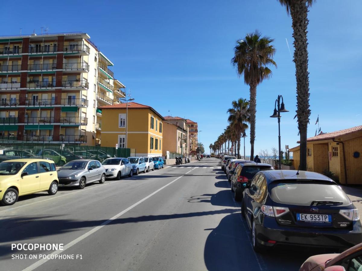 Tuffonelblu Apartment Ventimiglia Luaran gambar