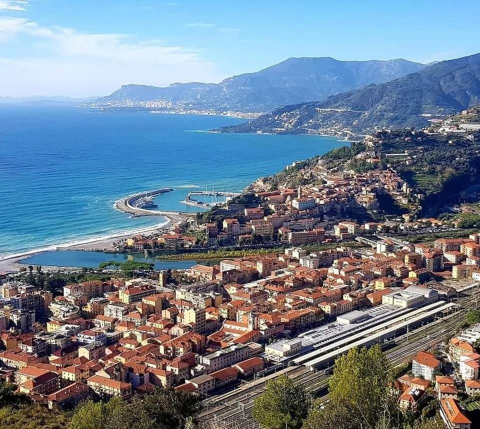 Tuffonelblu Apartment Ventimiglia Luaran gambar